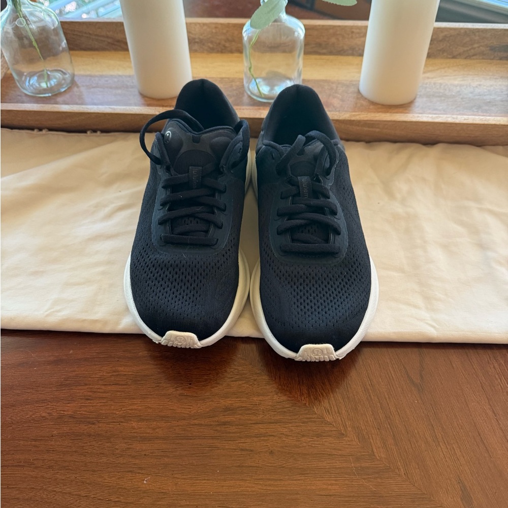 Lululemon Beyondfeel Women's Sneakers Size 8
